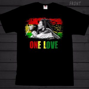 Bob Marley - Jamaican reggae singer, songwriter, and musician - T-Shirt